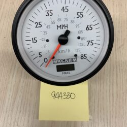 Magnum Speedometer 944330 with digital odometer