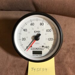 Magnum Speedometer 945539 w/digital odometer