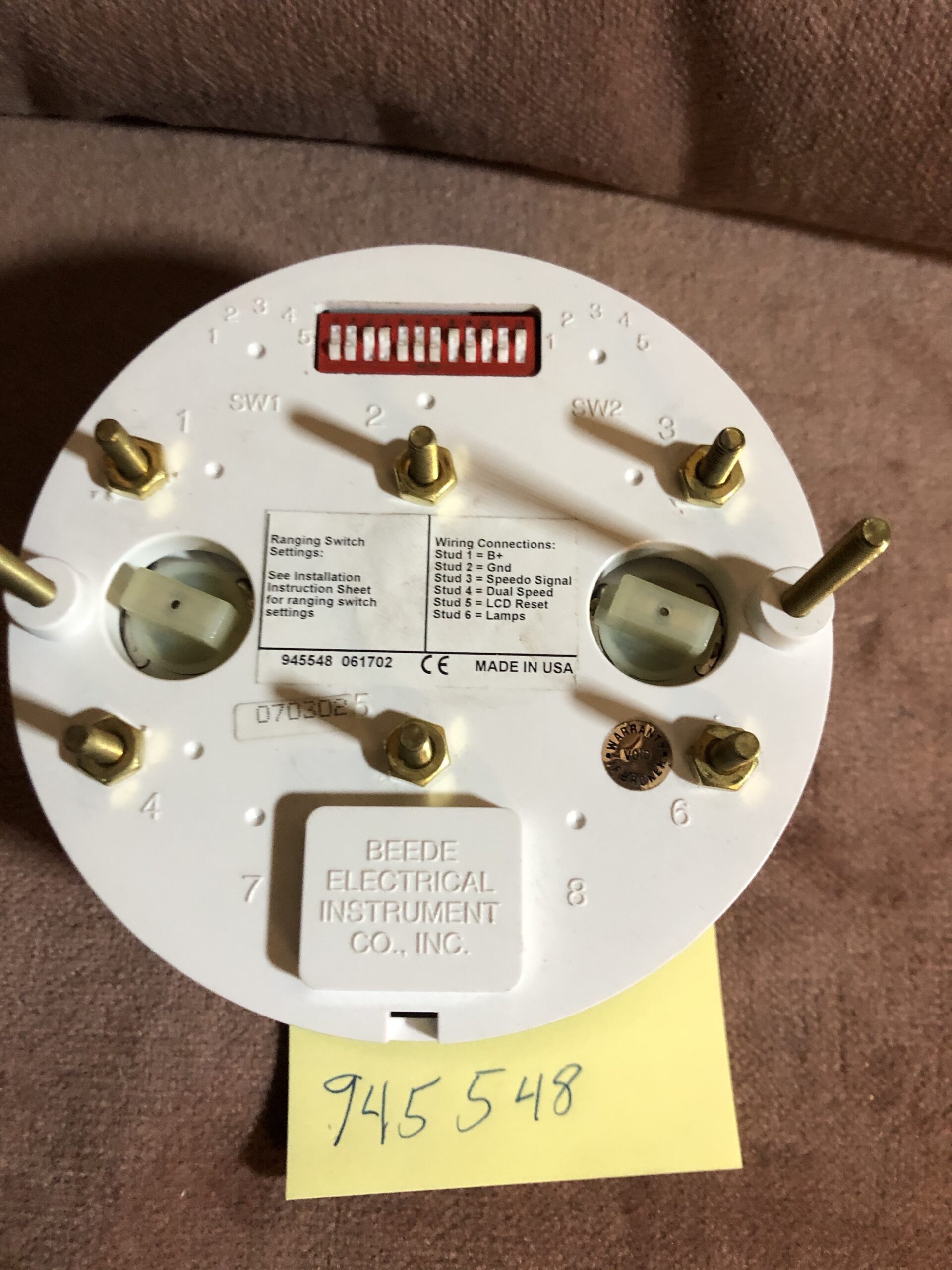 Speedometer 945548 w/digital odometer - Image 2