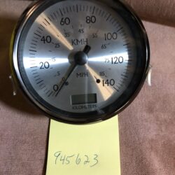 Speedometer 945623 w/digital odometer