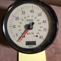 Speedometer 945899 w/digital odometer