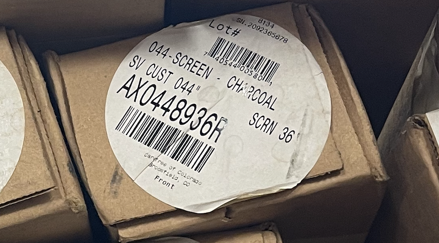 CAREFREE Black Screen 44" x 36" -RIGHT- AX0448936R