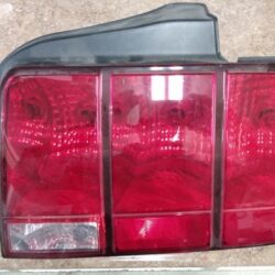 Replacement Passenger Side Taillight F730131