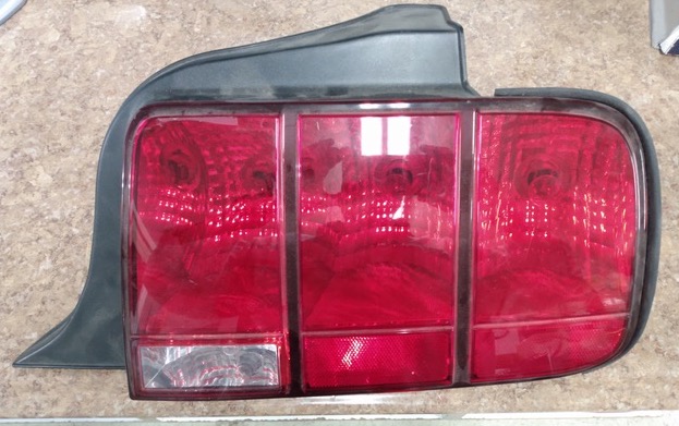 Replacement Passenger Side Taillight F730131