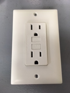 WHITE GFCI Receptacle VLPDG151VP