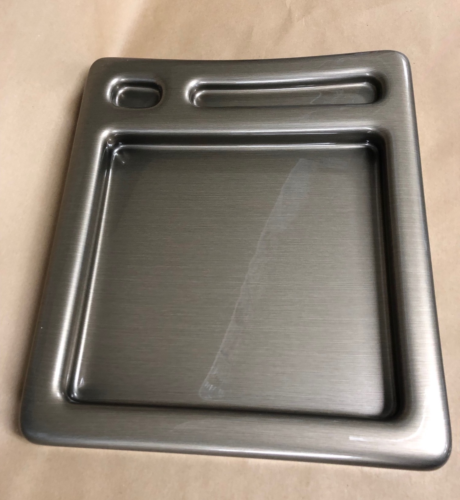 Plastic Dash Tray 2004 Traveler/Simba 20604808