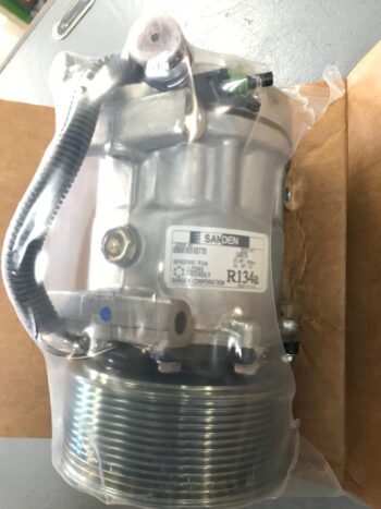 SANDEN U4070 COMPRESSOR