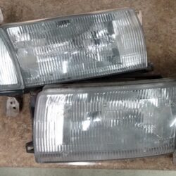 USED Headlight FR180 -DRIVER & PASSENGER-