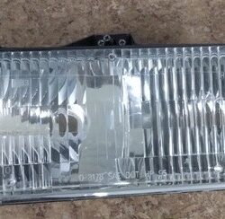 TYC Drivers Side Headlight 20-3178