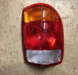 PASSENGER TAIL LIGHT TYC 11-5075