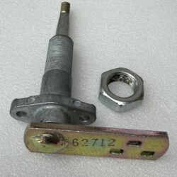 Wiper Pivot Shaft 62712 with Nut